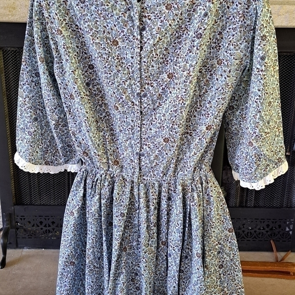 Vintage Women's S Prairie Swing Dress Handmade Blue White Ditzy Floral Cottage - Picture 6 of 13
